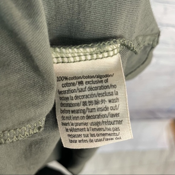 VIctoria's Secret PINK Earth Day One Size Tee - Picture 9 of 9